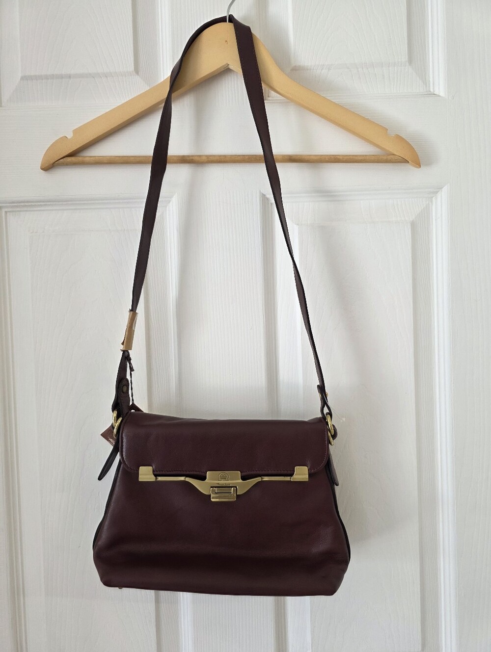 Vintage Etienne Aigner Leather Burgundy Crossbody Shoulder Bag With Gold New Tag
